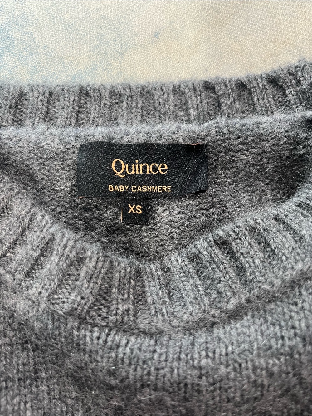 QUINCE LUXE BABY CASHMERE CREWNECK SWEATER-INCREDIBLY SOFT-SIZE XS - Picture 4 of 6